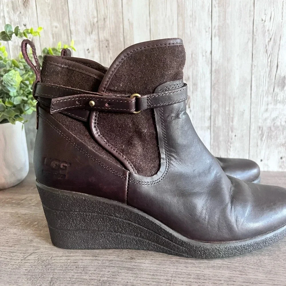 UGG Emalie Wedge Leather Ankle Boot Size 8 - Picture 3 of 6